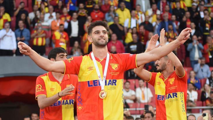 Göztepe’de Stoilov’dan Ümit Akdağ ısrarı!