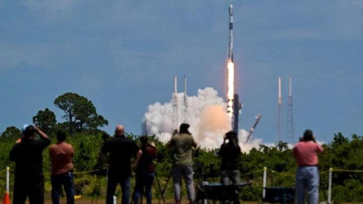 Space X’in Falcon9 roketi uzayda infilak etti