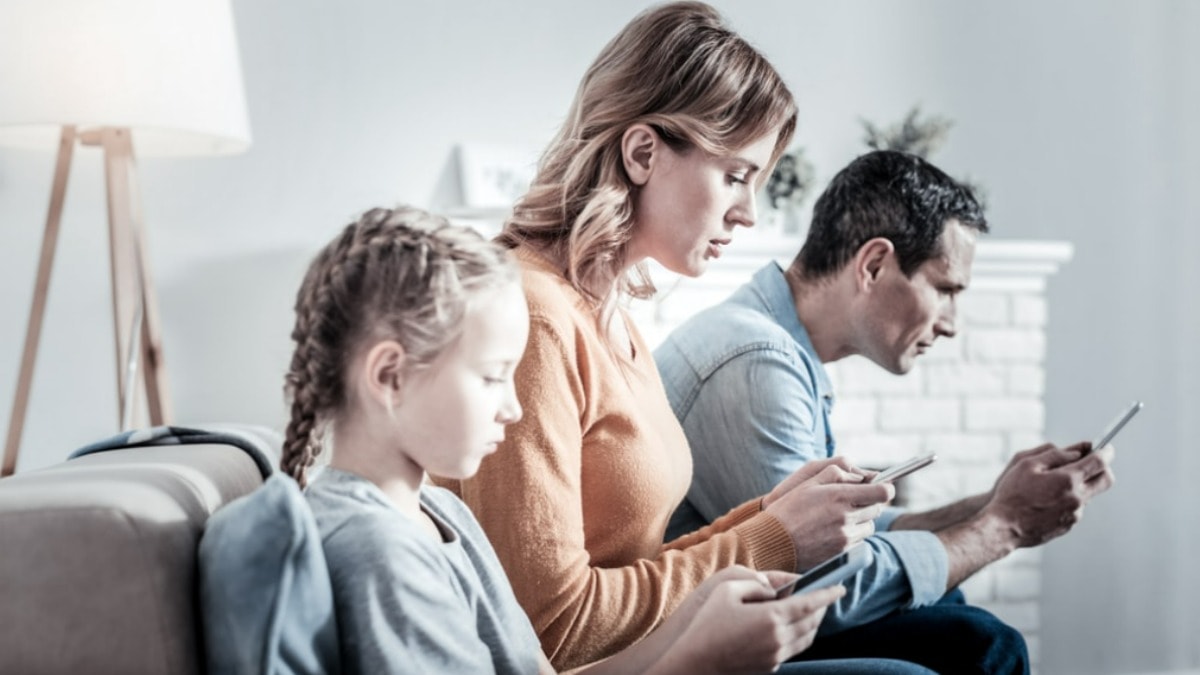 Bilimsel araştırma: Cep telefonları ebeveynler için stres sebebi