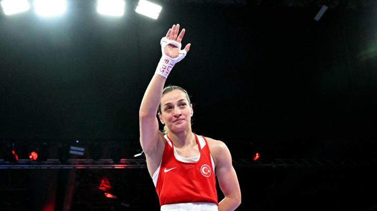 Milli boksör Buse Naz Çakıroğlu, Paris 2024’te çeyrek finale yükseldi!