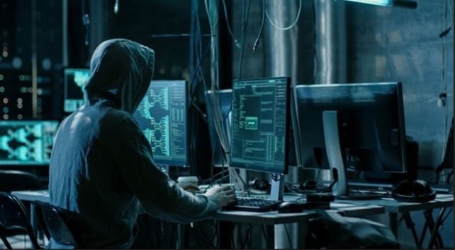 Dünya genelinde korsan alarmı! Tüm bilgisayarlar tehdit altında