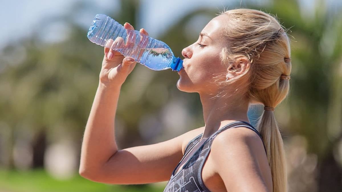Meğer yıllardır günde 2 litre su için söz doğru değilmiş: Ezber bozuldu uzmanlar ilk defa açıkladı