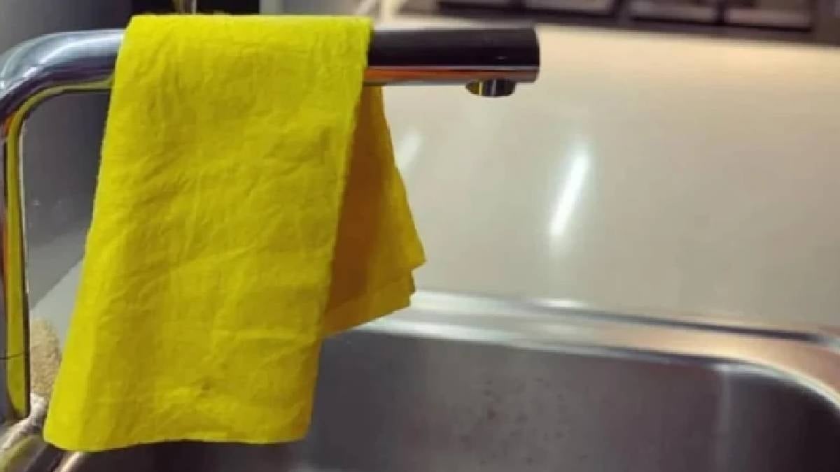 Duyan mutfaktaki bezi hemen çöpe atıyor