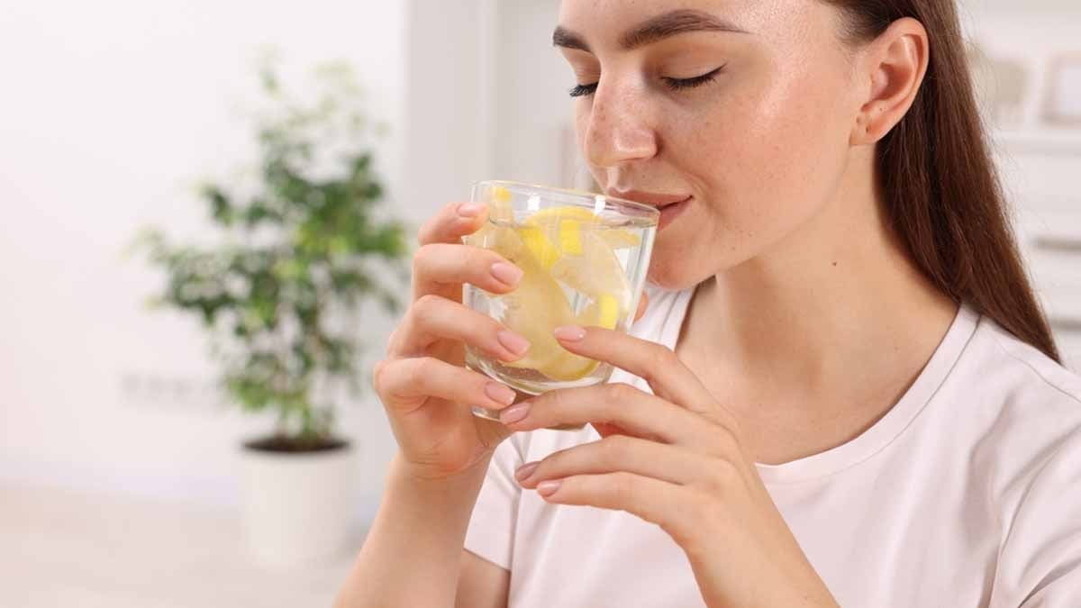 Limonlu su efsanesi yalan çıktı! Bilim kanıtladı: Zayıflatan ‘Mucize Molekül’ EGCG, en çok bu çayda bulunuyor!