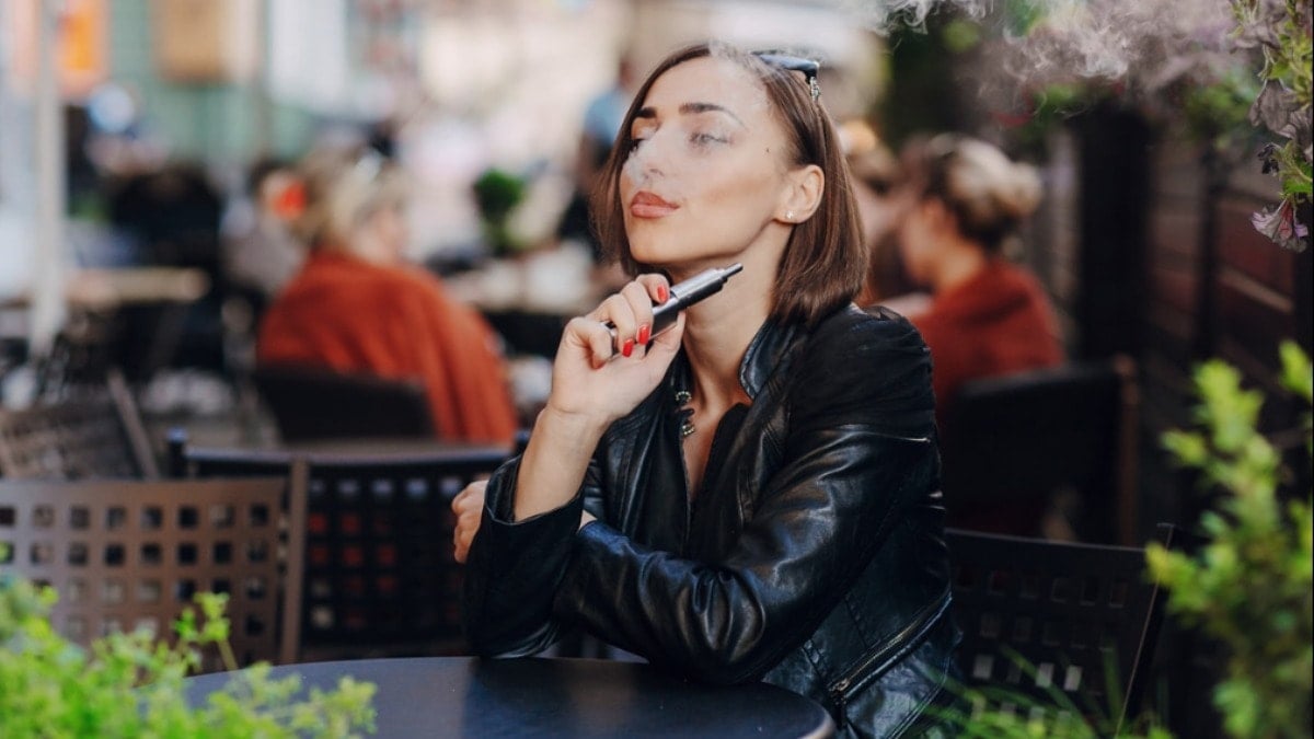 E-sigara kullananlara kötü haber!